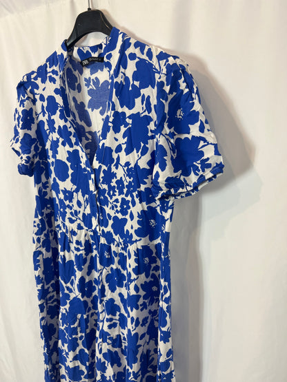 ZARA. Vestido largo estampado. T M