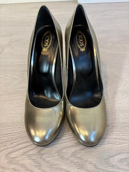 TOD'S. Tacones metalizados. T 39,5
