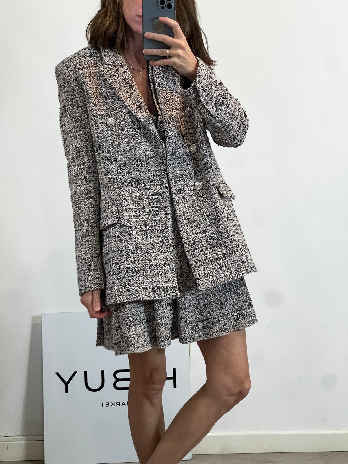 MAJE. Conjunto vestido y chaqueta tweed