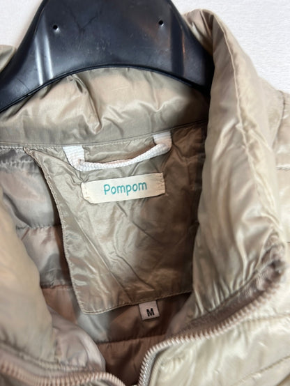 Pompom. Beige sleeveless feathers. TM