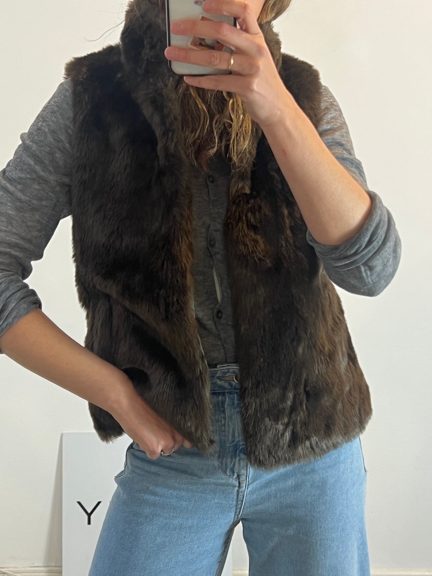 EASY WEAR. Chaleco pelo marrón chocolate. T M