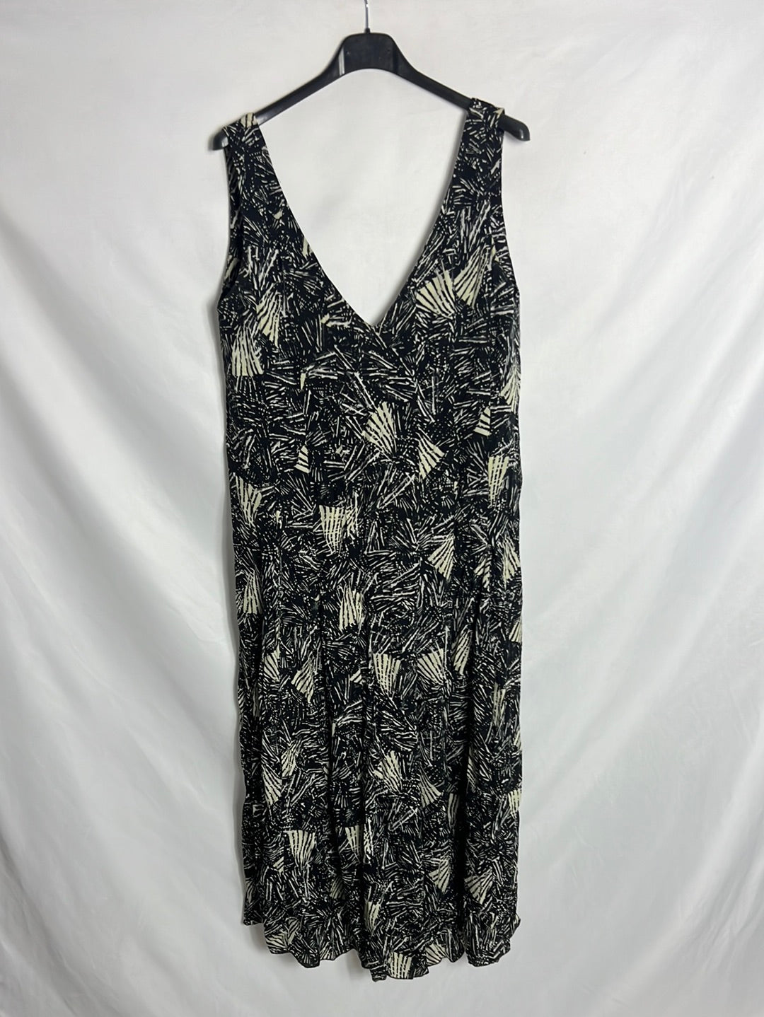 BIMBA Y LOLA. Oversized black printed dress. Size XS