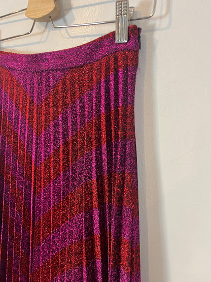 ZARA. Fuchsia pleated midi skirt. XS