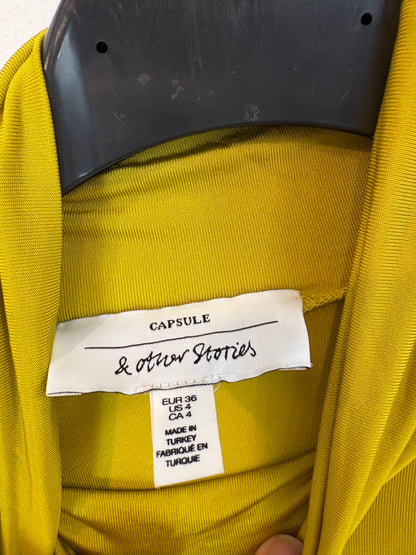 & OTHER STORIES. Top verde licra T.36