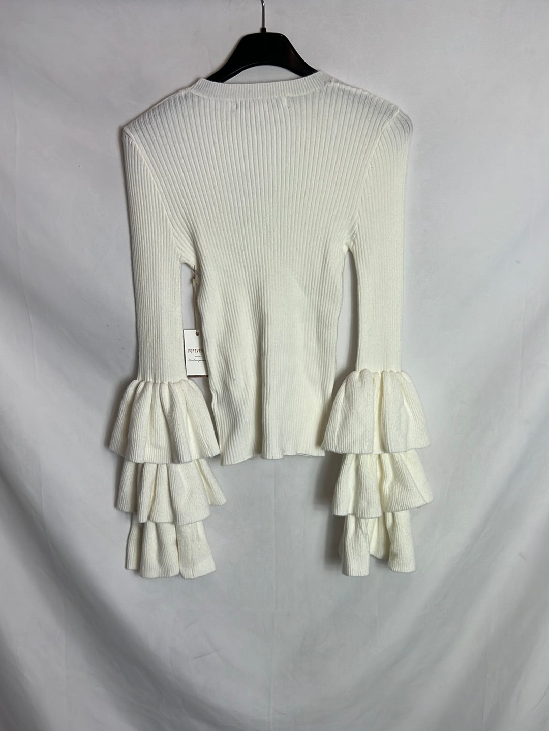 FOREVER 21. Jersey blanco mangas volantes. T M
