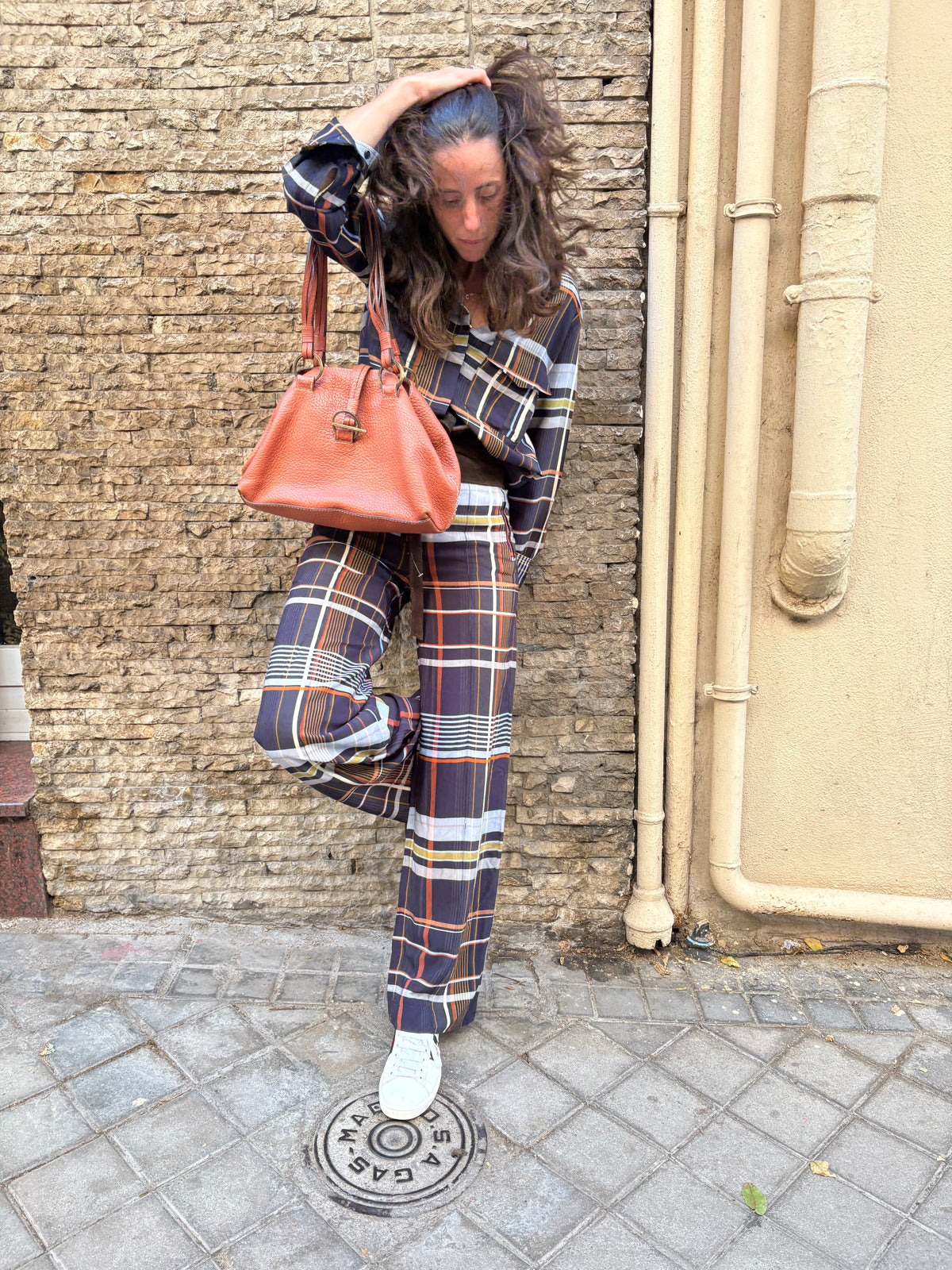 CAROLINA HERRERA. Bolso de hombro piel asa multiple
