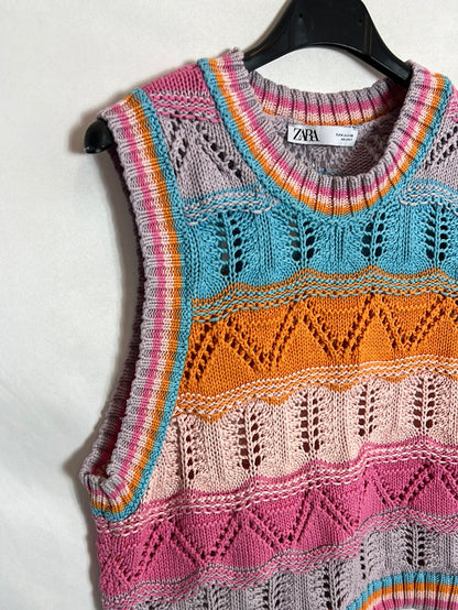 ZARA. Top punto calado colores. T M