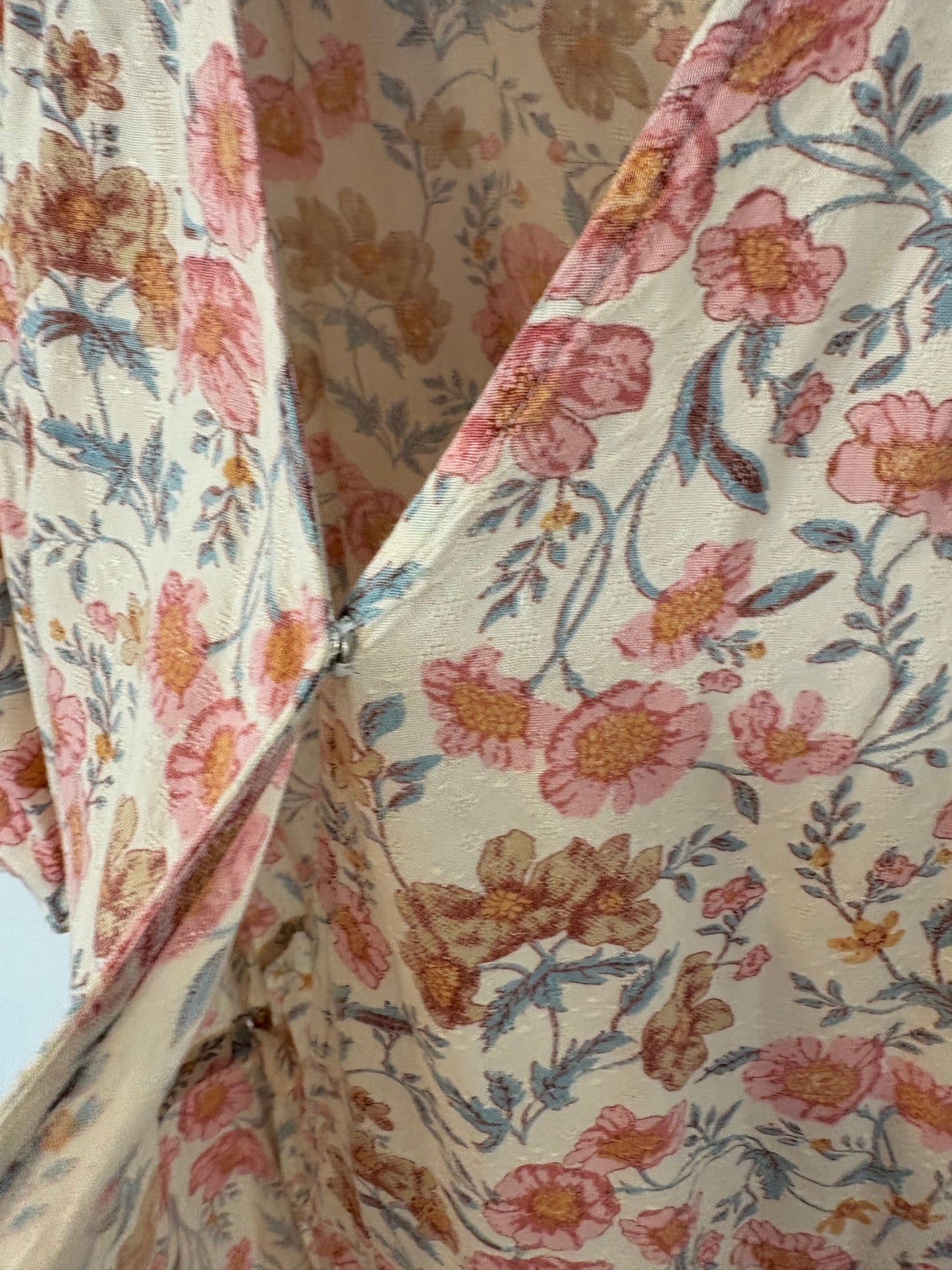 PETITE MENDIGOTE. Vestido largo cruzado flores