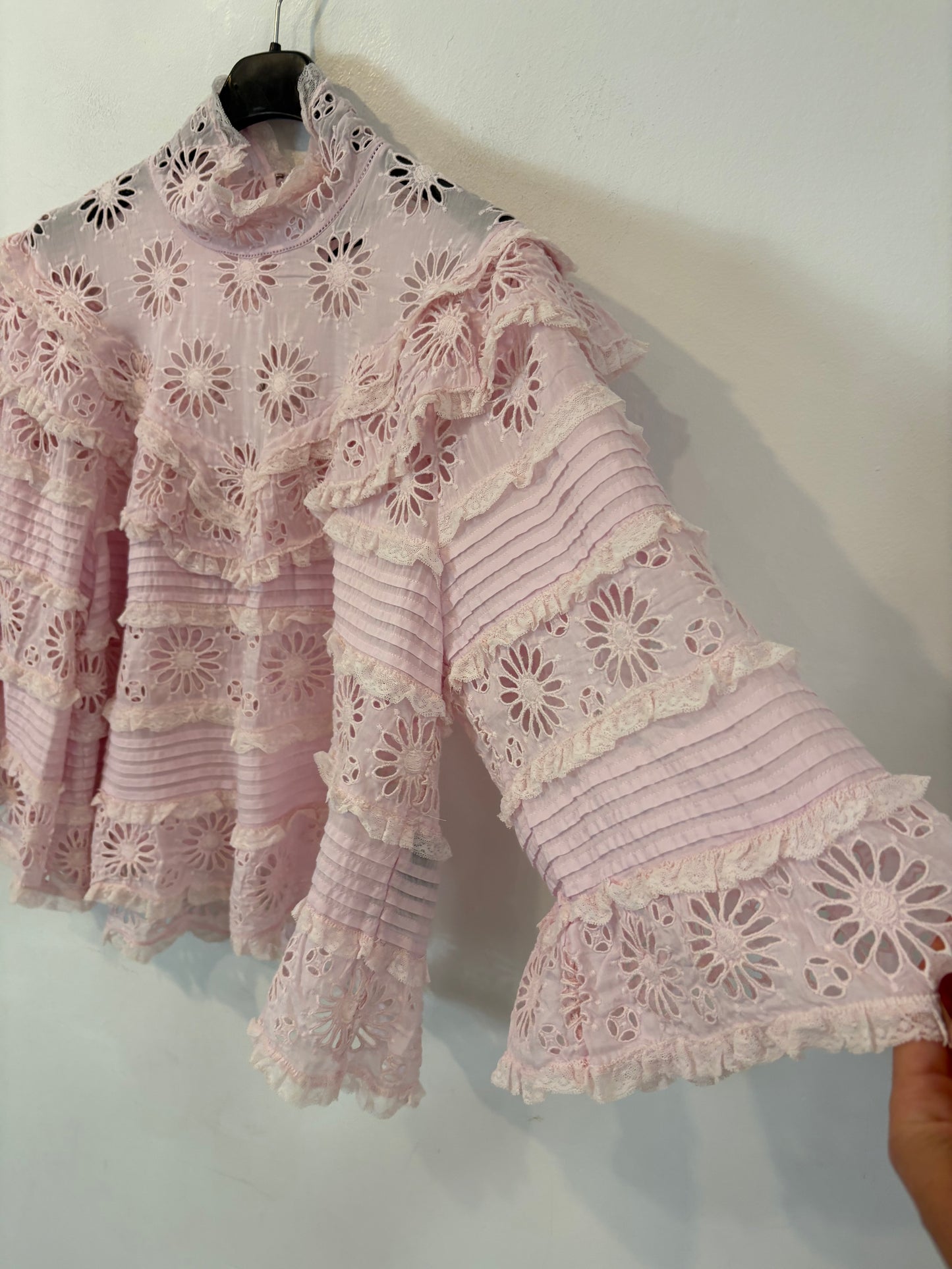ISABEL MARANT. Blusa rosa volante