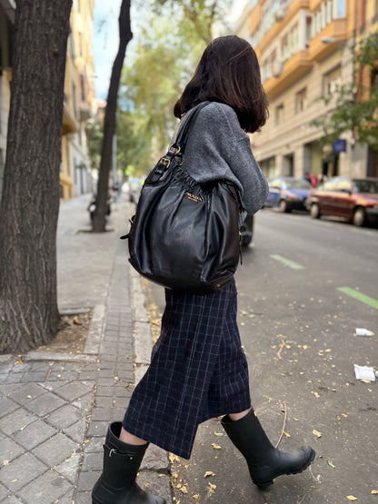 PRADA. Bolso tote piel negro