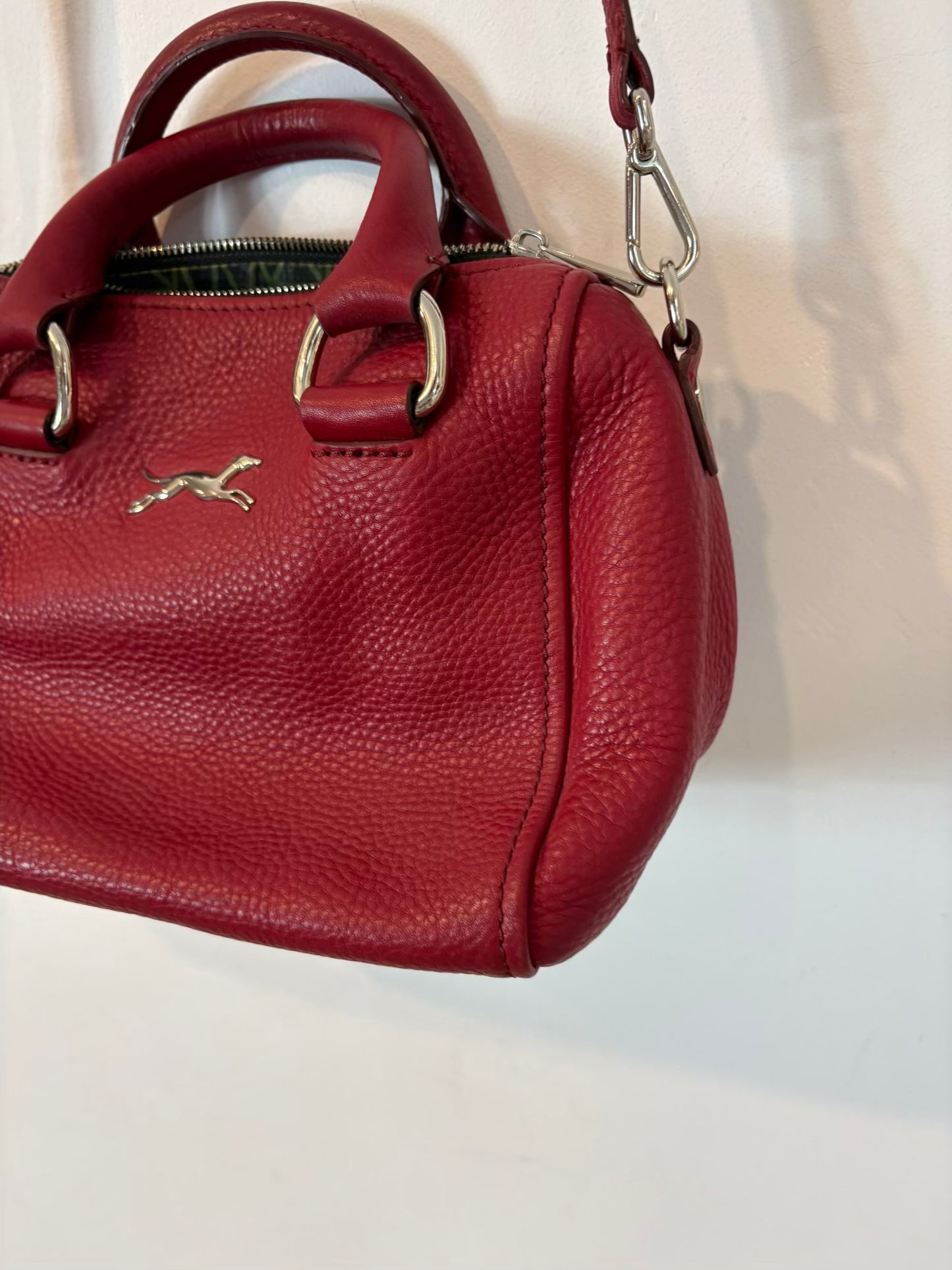 BIMBA Y LOLA. Bolso  piel doble asa rojo