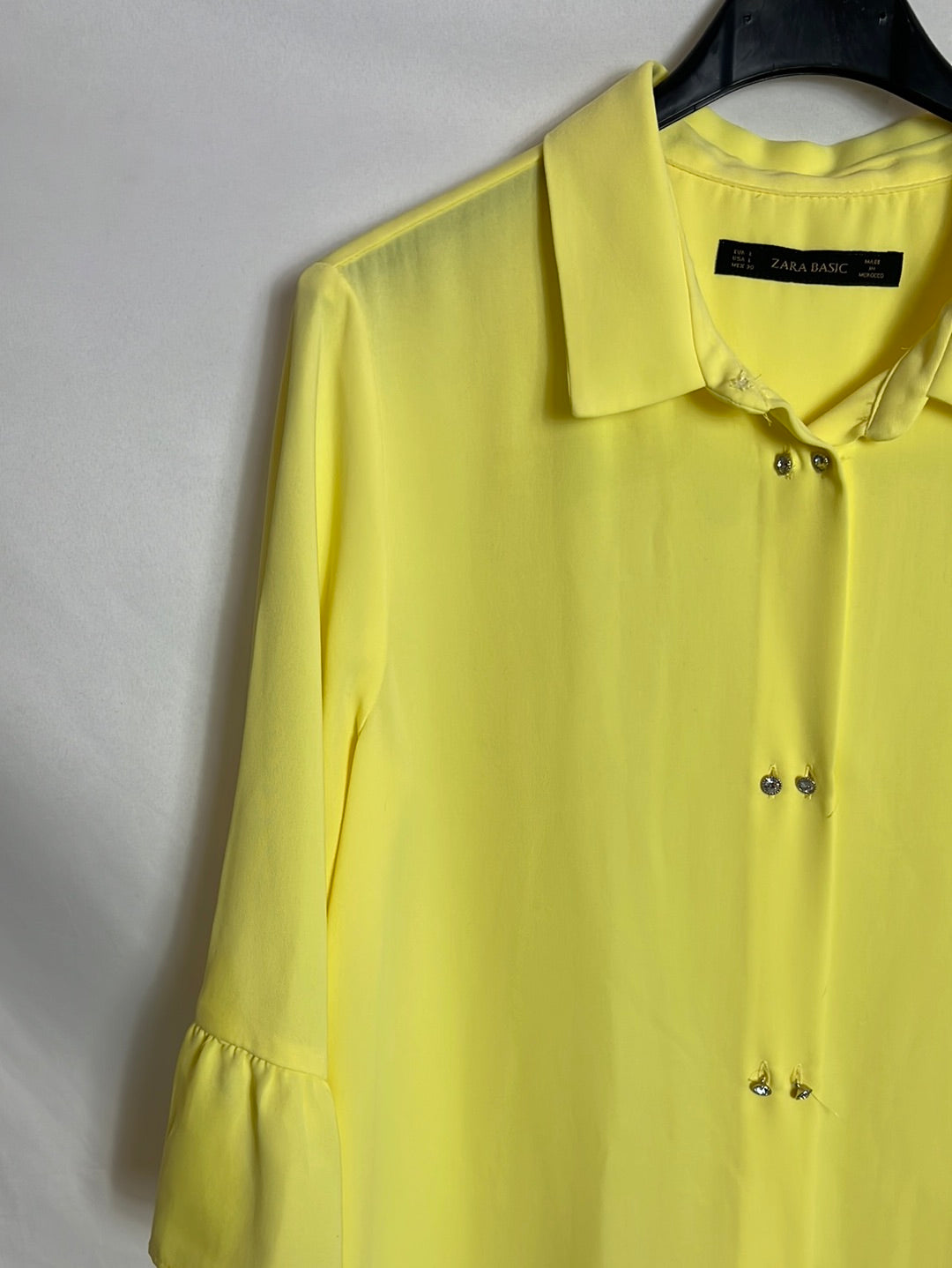 ZARA. Short yellow dress with rhinestone buttons. TL – Hibuy market