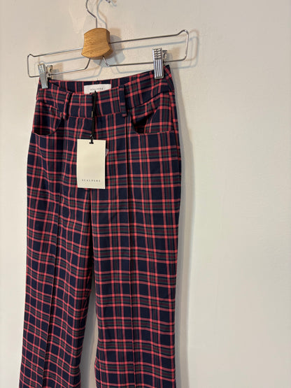 SCALPERS. Pantalón azul cuadros