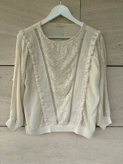 MASSCOB. Top manga larga detalles troquelados. T M