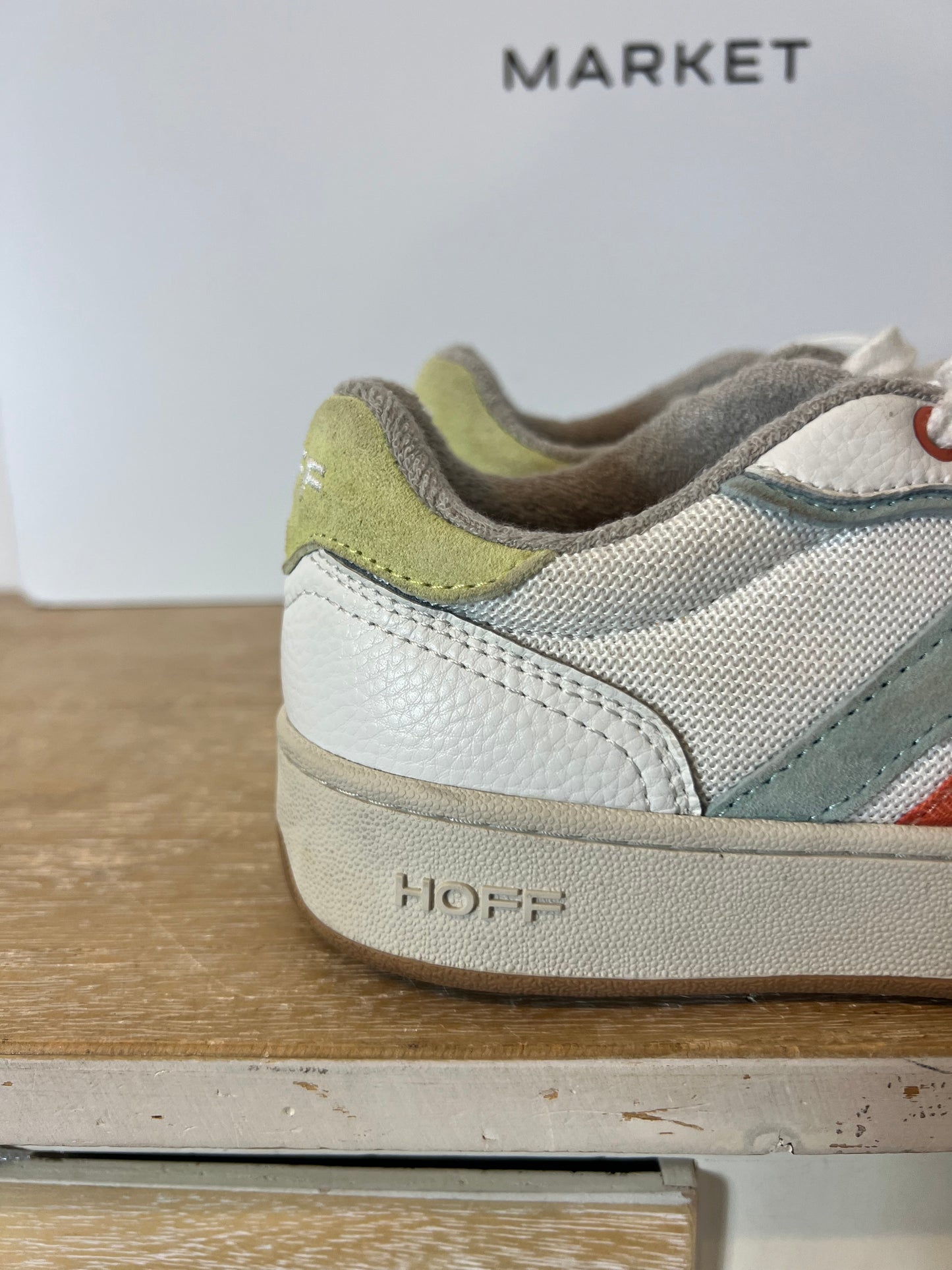 HOFF. White textured sneaker. Size 37