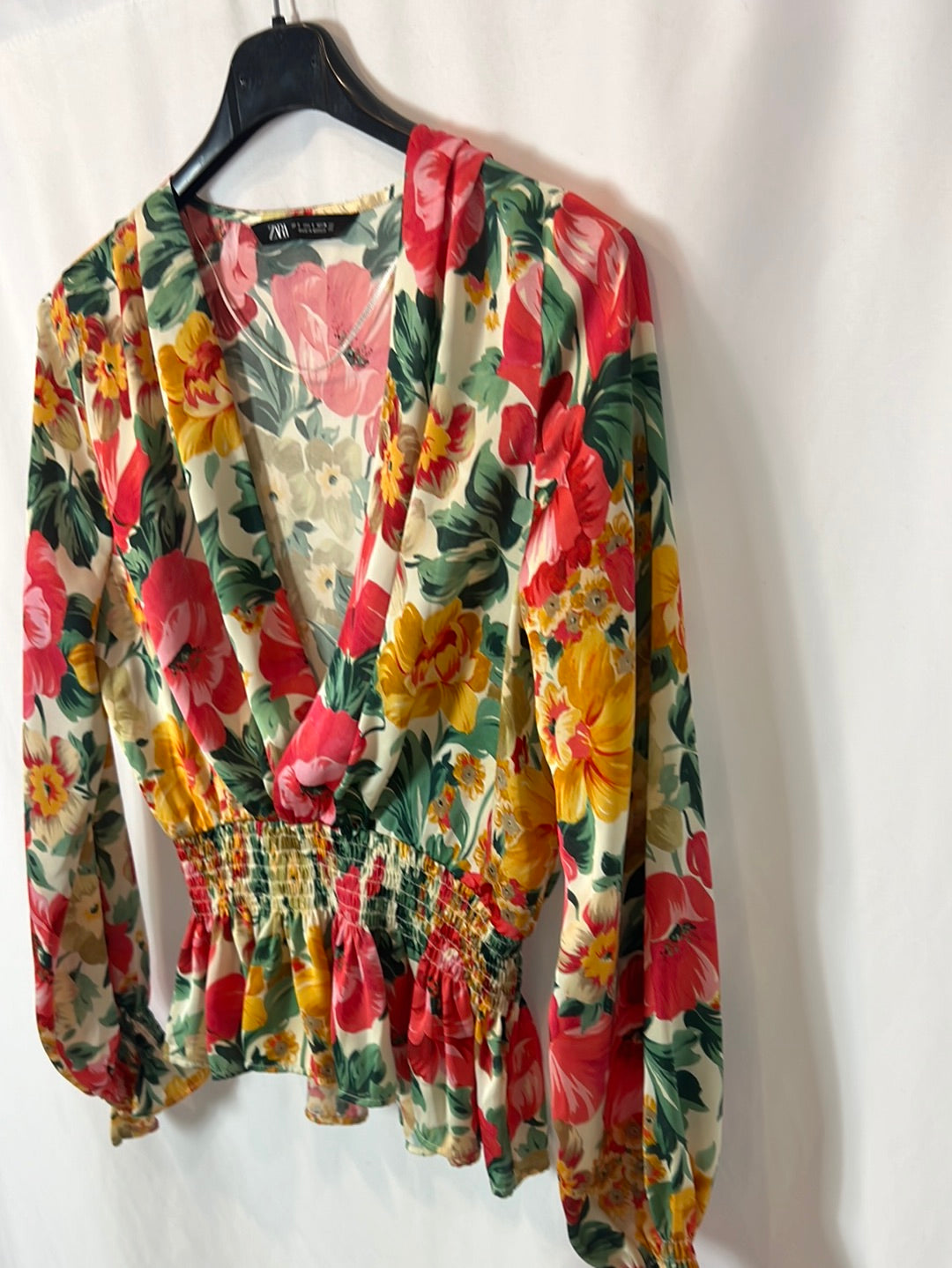 ZARA. Tops rosa flores T.s