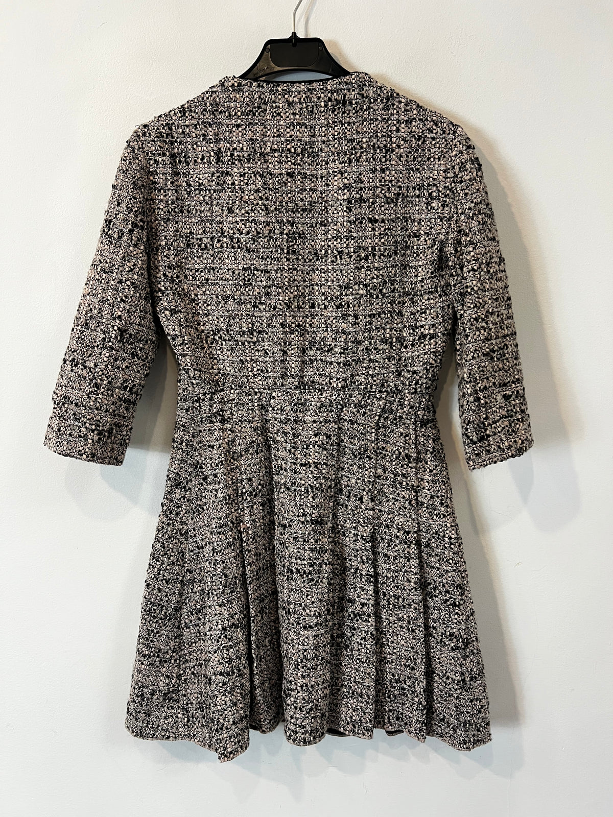 MAJE. Conjunto vestido y chaqueta tweed