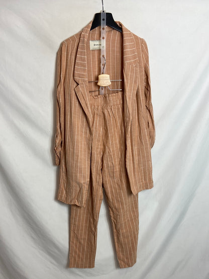 STRADIVARIUS. Striped beige trousers S.XS
