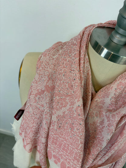 KROREN. Pañuelo rosa tachuelas.