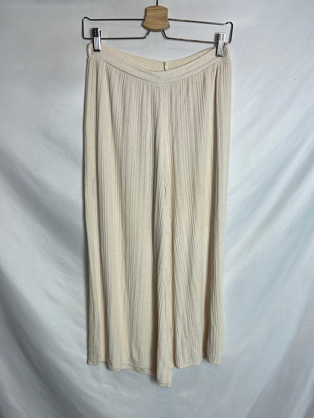 ZUA. Total look punto beige TU(M)