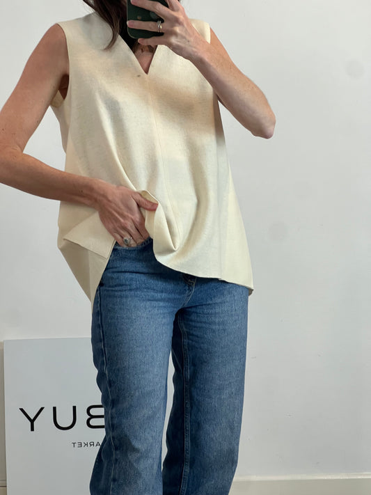 CAROLINA HERRERA. Top en crudo lana