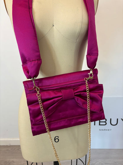 BEATRIZ ABELLAN. Bolso rosa satinado lazada