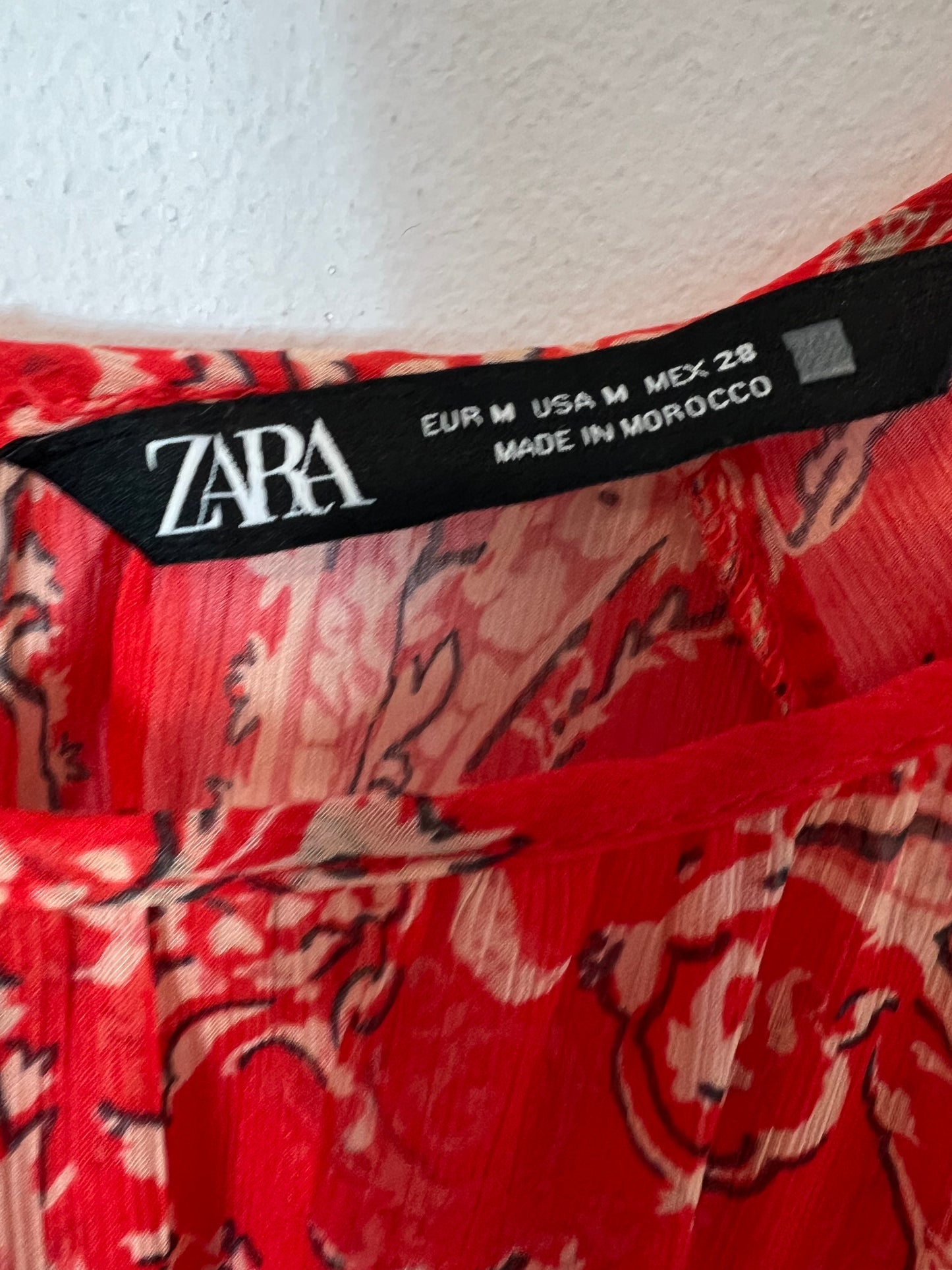 ZARA. Flowy printed short dress. TM