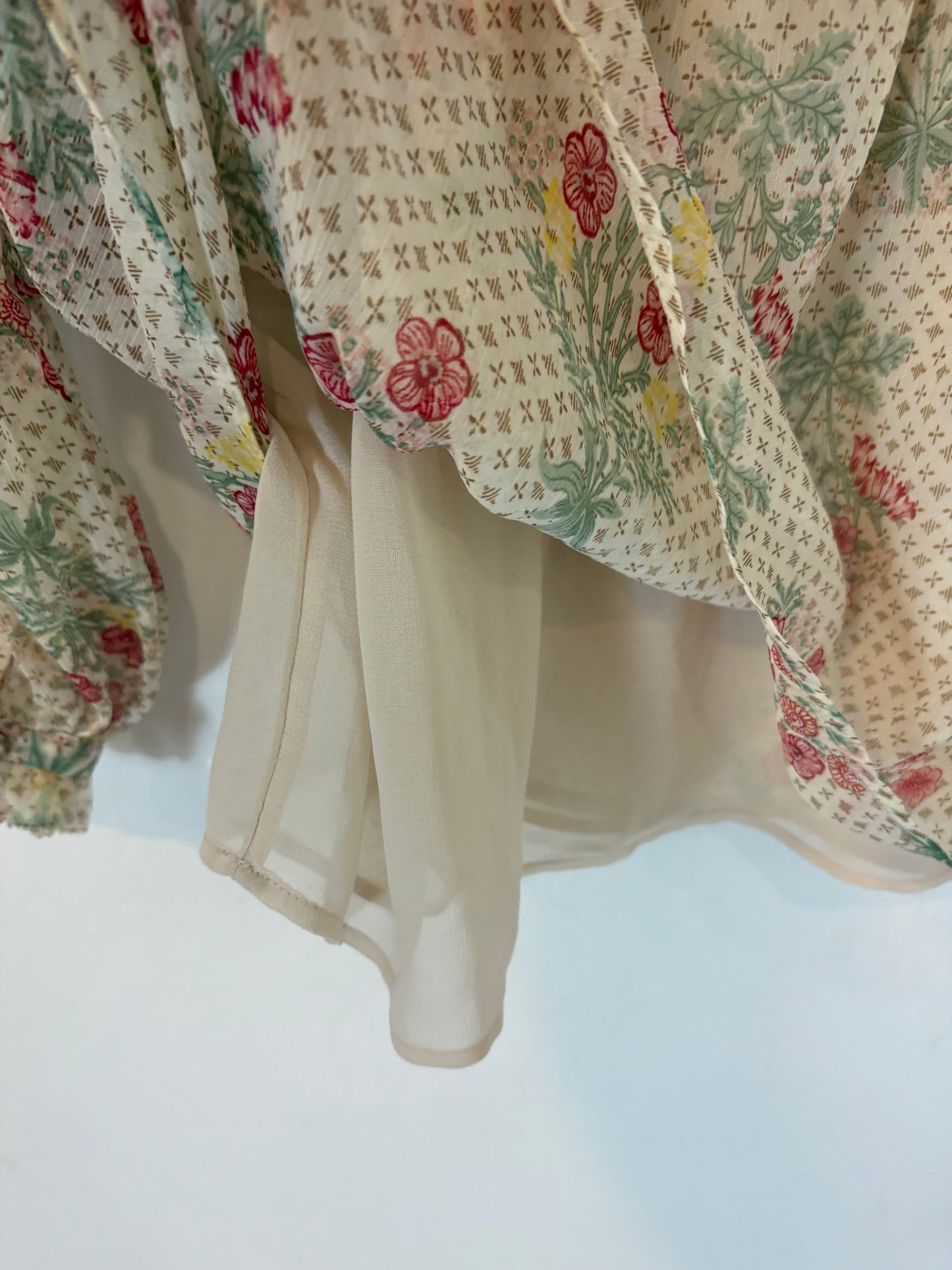 INTROPIA. Blusa gasa estampada. T XS (S/m)