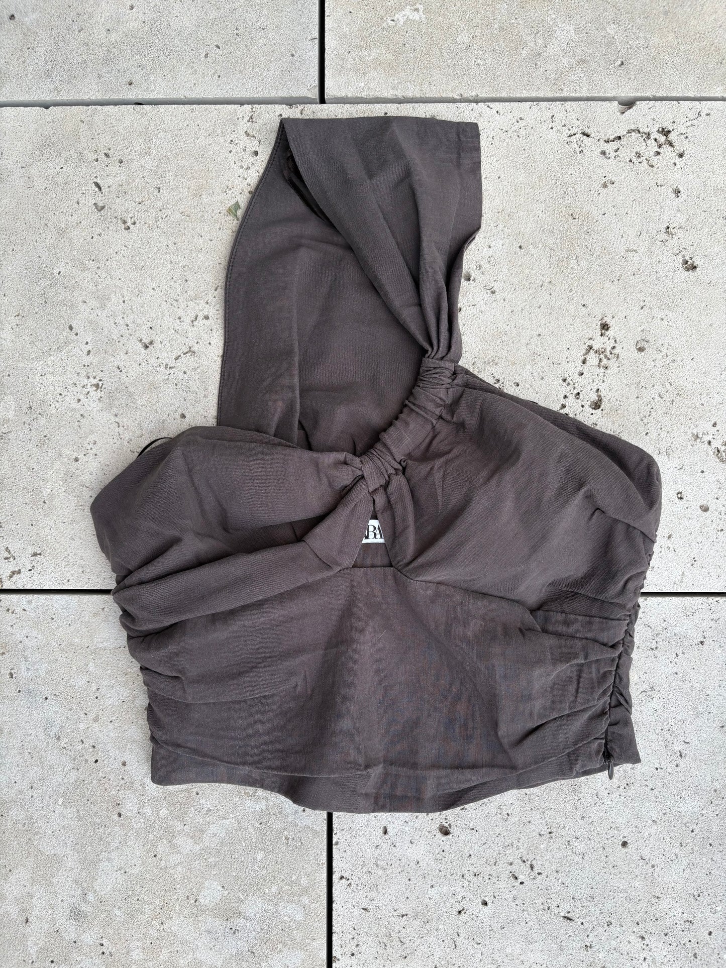 ZARA. Top elástico asimétrico con lino