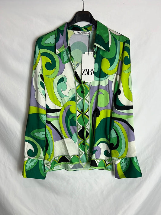 ZARA. Blusa estampada satinada. T XS