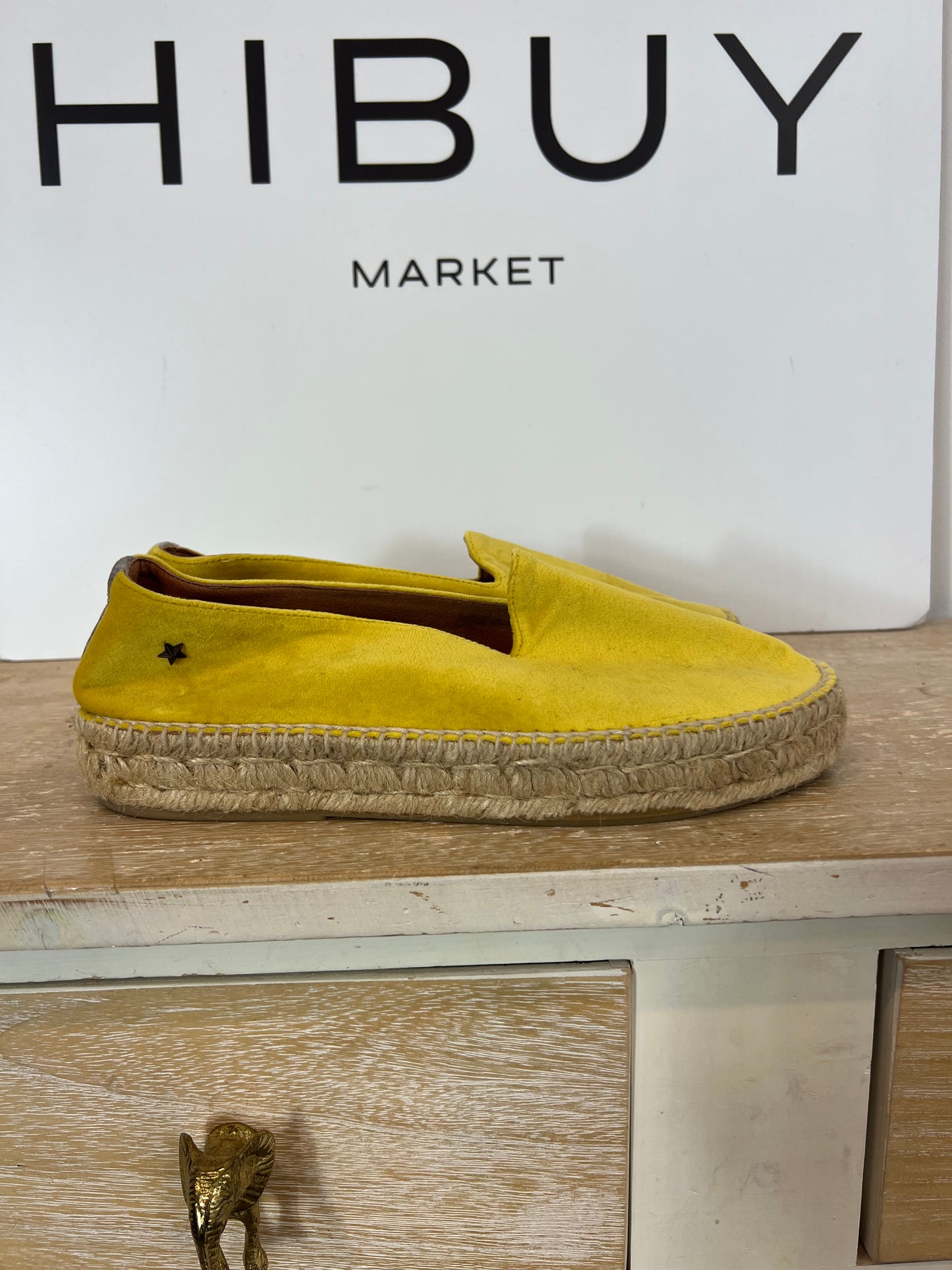 PITUSAS. Alpargatas amarillas terciopelo T.38