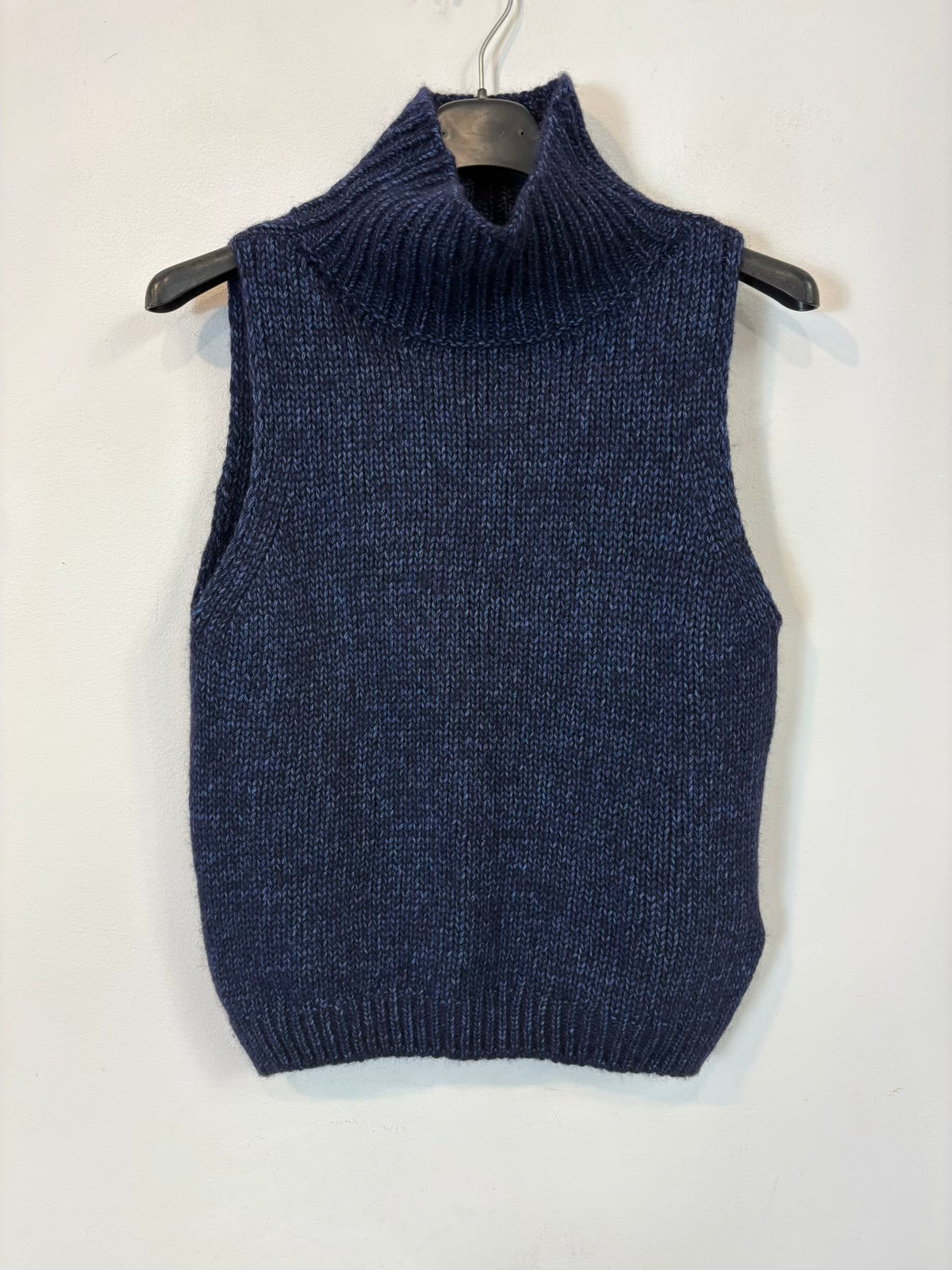 MASSIMO DUTTI. Chaleco azul jaspeado con lana
