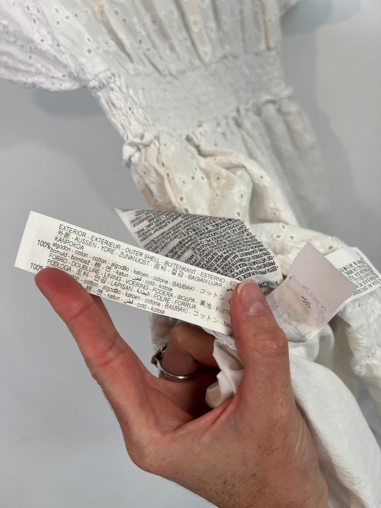 ZARA. Vestido blanco troquelado T.m