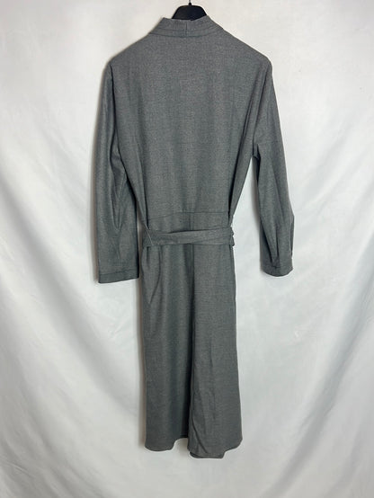 ZARA. Textured gray midi dress. TM