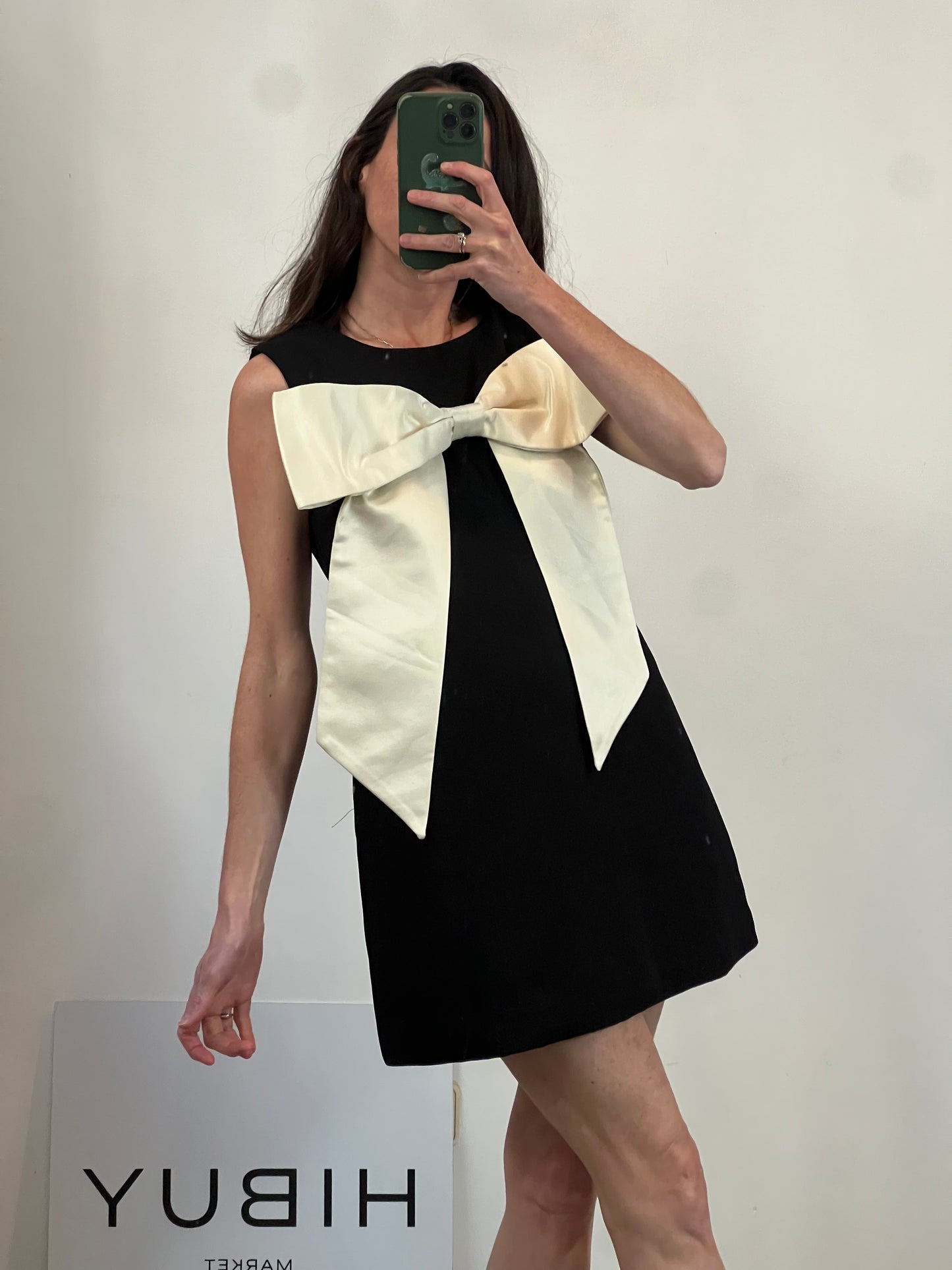 Vestido negro lazada