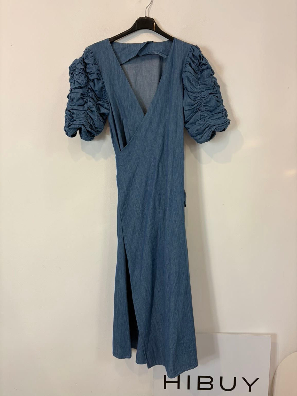 CAMILA ISABEL. Vestido denim ligero cruzado