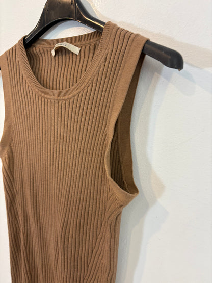 UTERQÜE. Top canalé marrón. T S