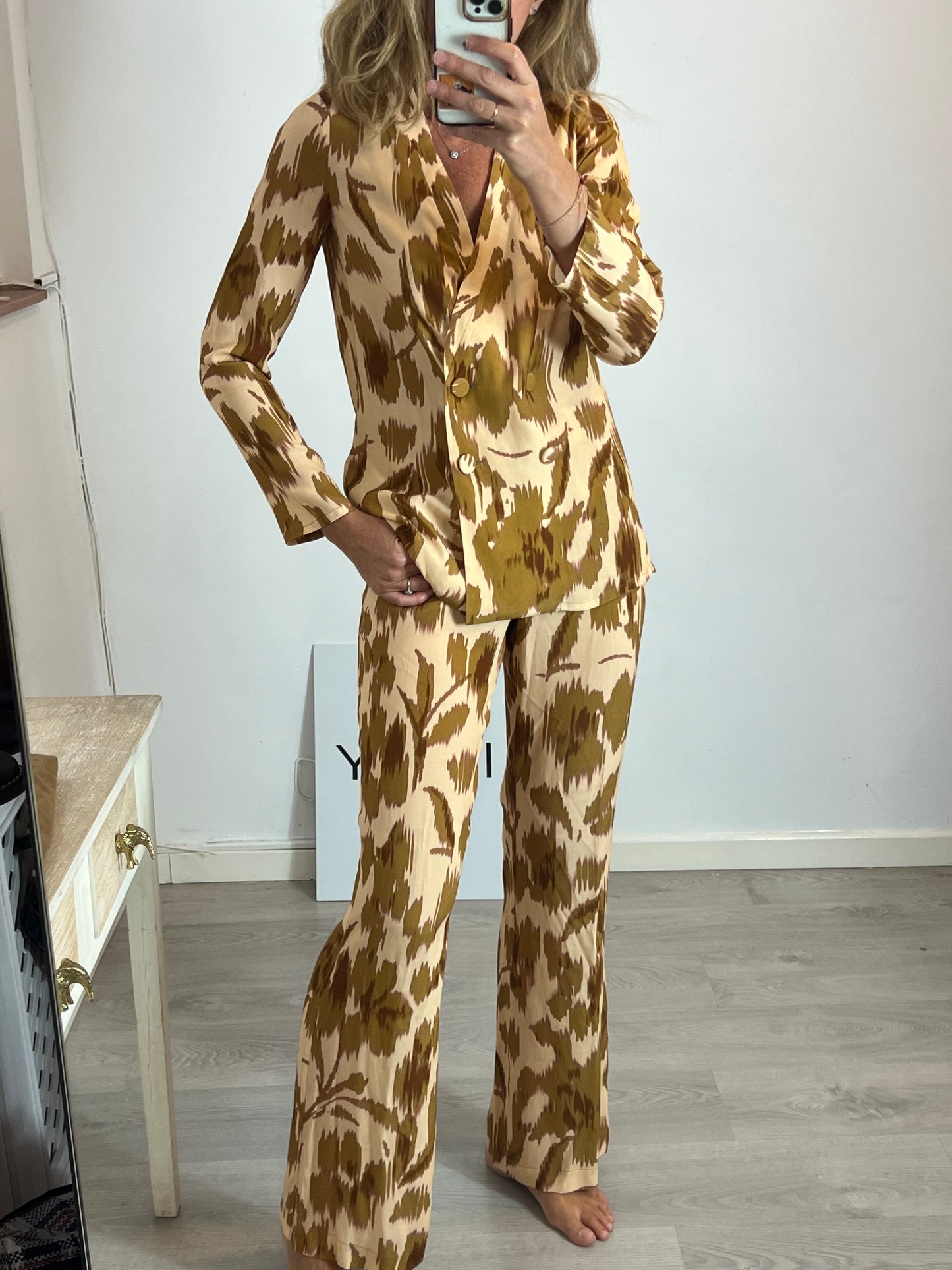 INTROPIA. Total look estampado T.xs/m