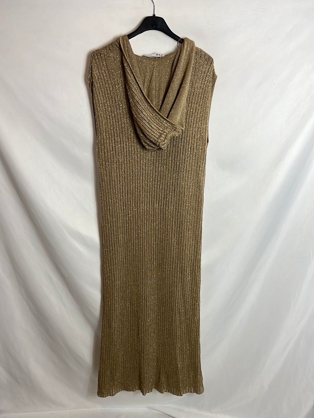 ZARA. Vestido midi punto dorado. T S