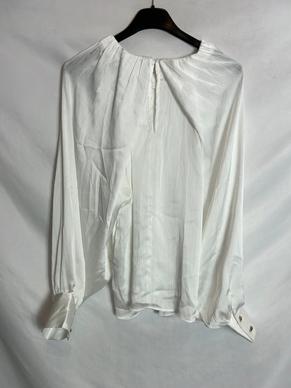 ZARA. Blusa blanca textura detalle mangas. T M