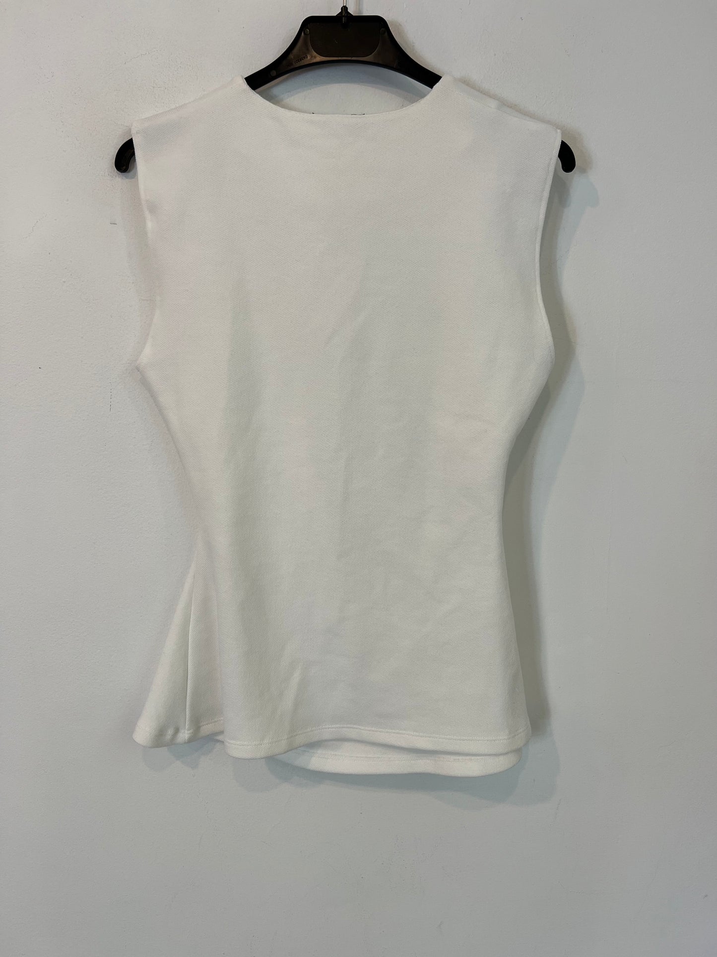 ZARA. White textured Ts top