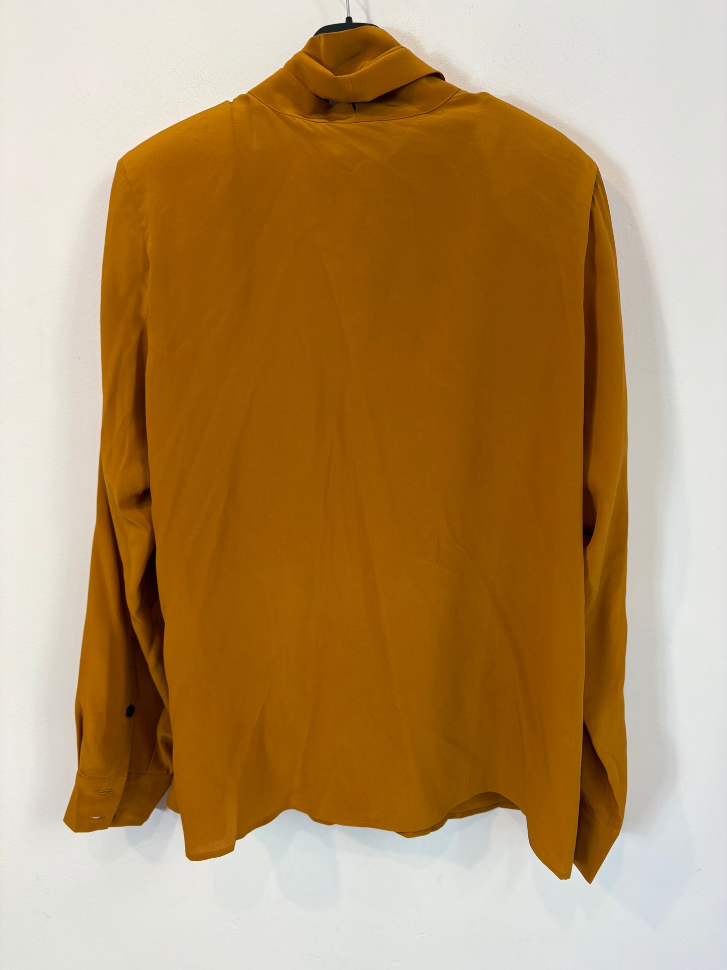 MARINA RINALDI. Blusa seda camel. T 25 (XXL)
