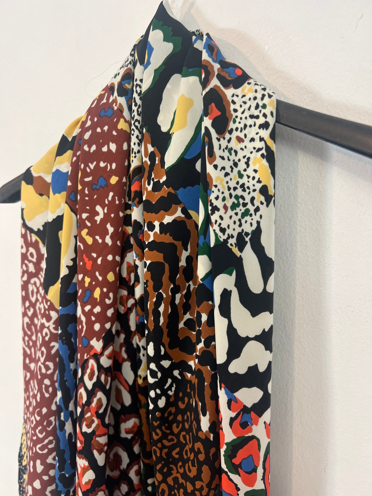 BIMBA Y LOLA. Pañuelo estampado