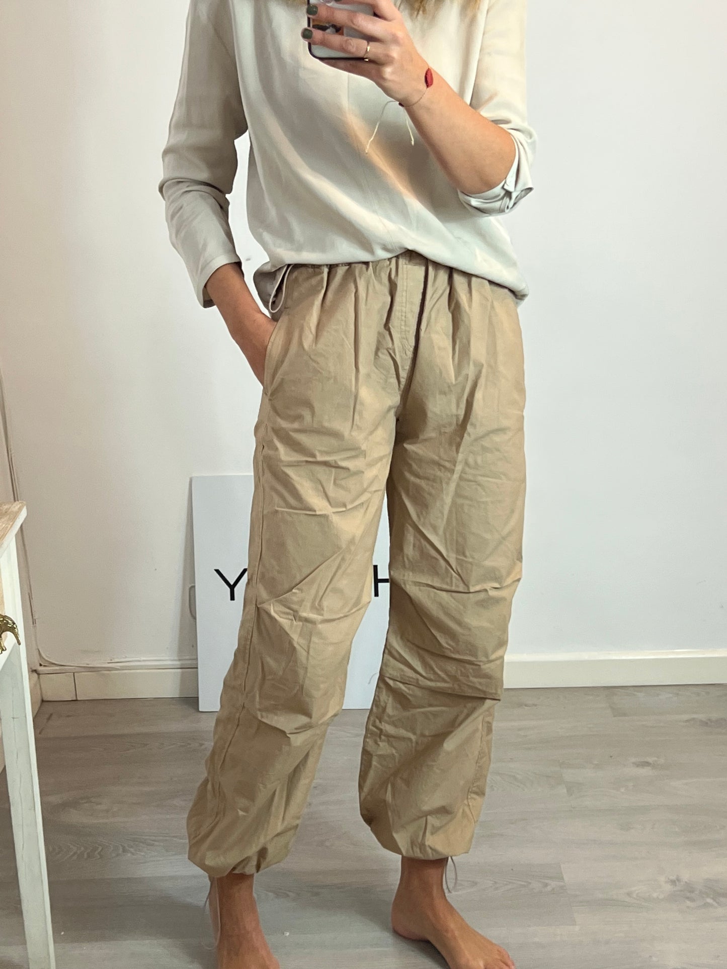STRADAVARIUS. Camel baggy Ts trousers