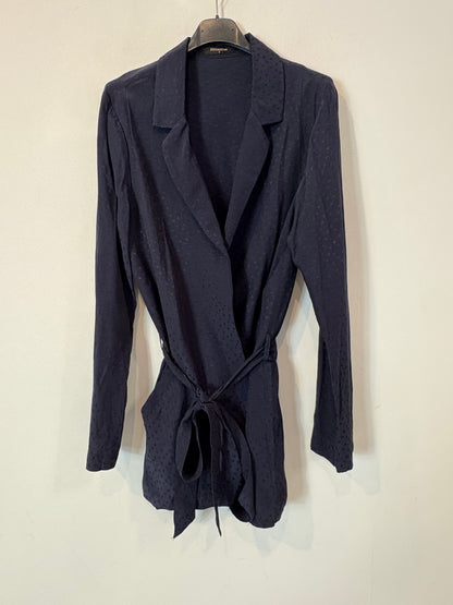 SYSTEMACTION. Chaqueta azul fluida estampada