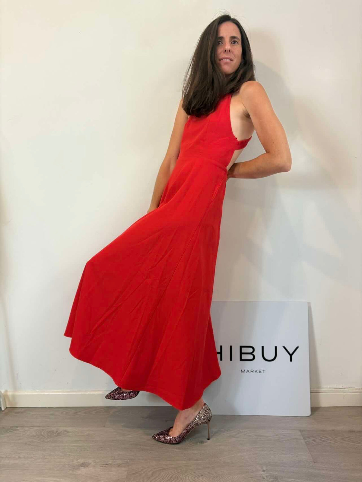 ZARA. Vestido midi  vuelo detalle espalda