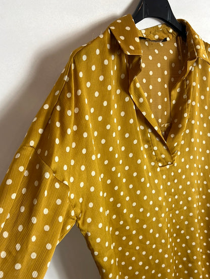 ZARA. Loose mustard polka dot blouse S.xs