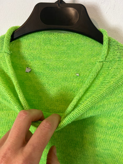 OTRAS. Jersey verde flúor detalle fruncido. T S