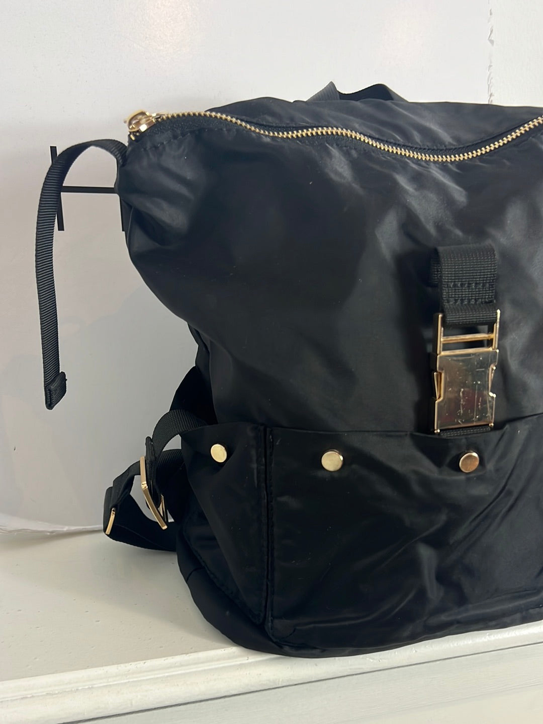 Mochila negra tachuelas – Hibuy market - Main Image