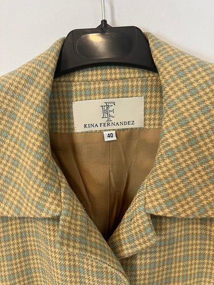 KINA FERNANDEZ. Pastel wool houndstooth jacket. Size 40